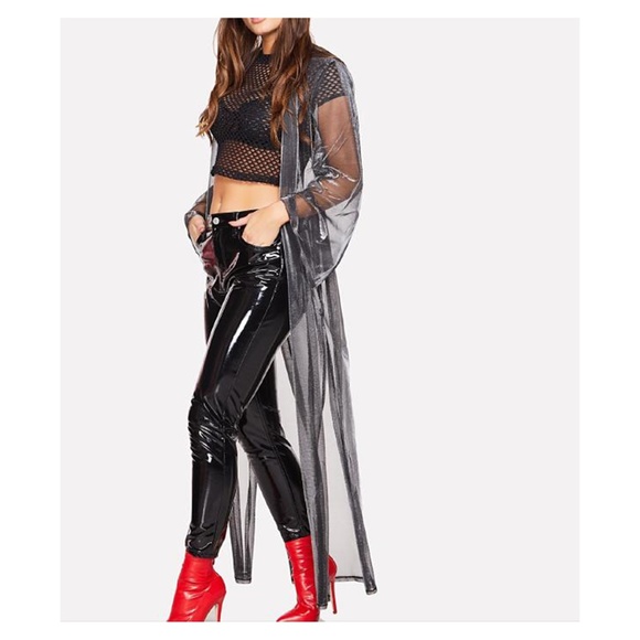 Black Short Sleeve Eyelet Mesh Crop Top - Picture 4 of 4